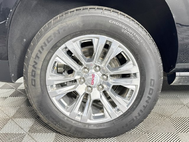 Used 2021 GMC Yukon XL Denali w/ Denali Ultimate Package AWD/4WD image 30