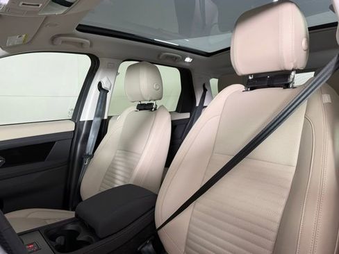 Certified 2025 Land Rover Discovery Sport S image 15
