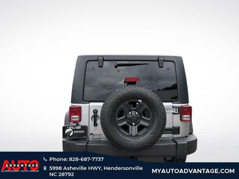 Used 2017 Jeep Wrangler Sport w/ Connectivity Group image 4