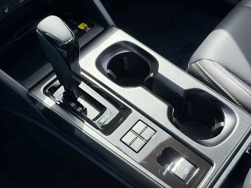 New 2026 Subaru Outback Limited AWD/4WD image 30