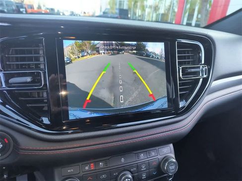 Used 2024 Dodge Durango GT image 17