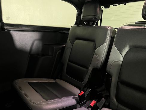Used 2024 Ford Bronco Black Diamond image 29
