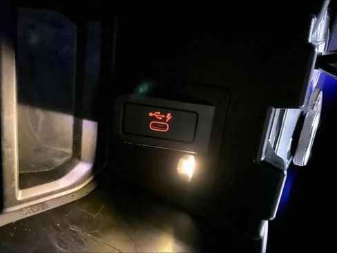 Used 2022 BMW X3 xDrive30i w/ Premium Package 2 image 33