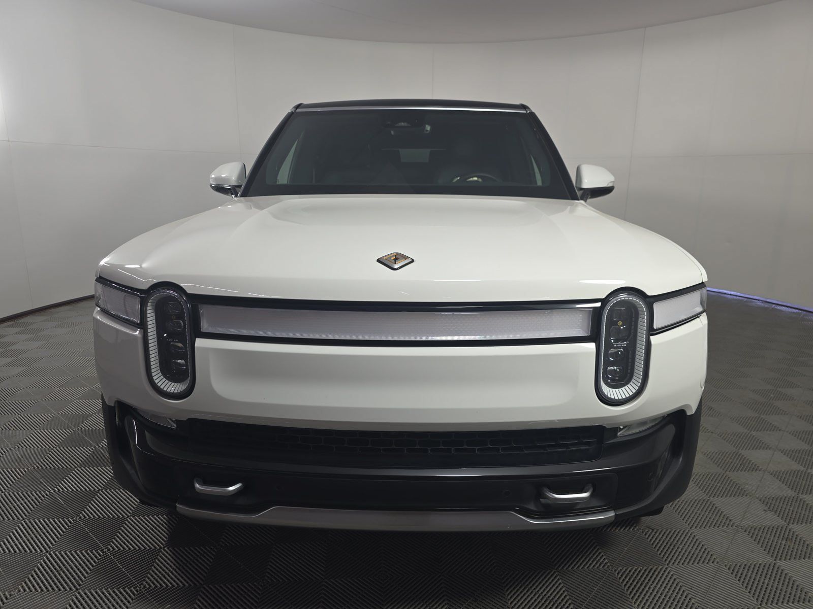 Used 2022 Rivian R1S Launch Edition Quad AWD/4WD image 8