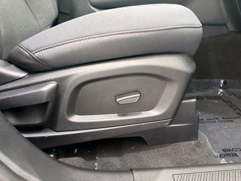 New 2025 Ford Explorer Active image 16