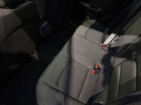 Used 2024 Chevrolet Malibu LT image 31