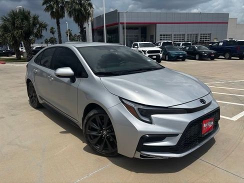 Certified 2025 Toyota Corolla SE FWD image 1