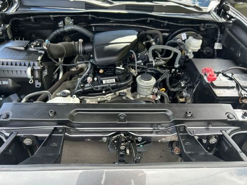 Used 2022 Toyota Tacoma SR AWD/4WD image 26