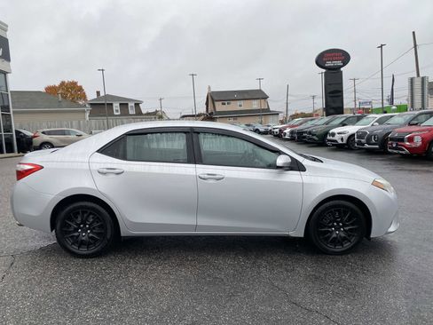 Used 2015 Toyota Corolla LE image 7