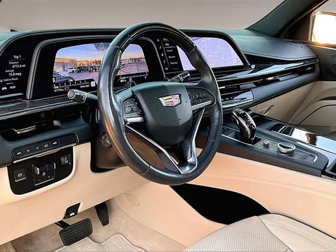 Certified 2023 Cadillac Escalade Premium Luxury w/ Performance Package image 13