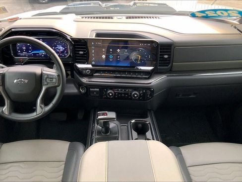 Used 2024 Chevrolet Silverado 1500 ZR2 w/ Technology Package image 14