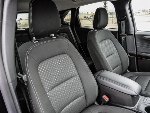 Used 2025 Ford Escape Active image 17