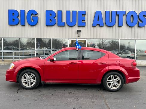 Used 2011 Dodge Avenger Mainstreet image 2