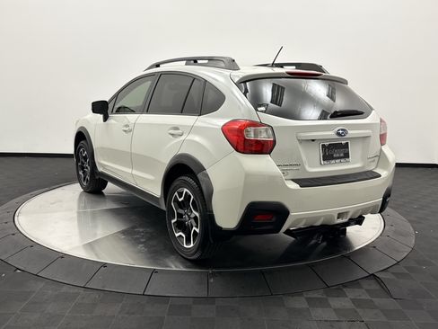 Used 2017 Subaru Crosstrek 2.0i Premium w/ Popular Package #1 AWD/4WD image 5
