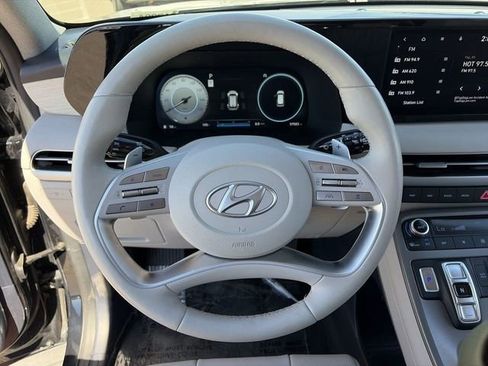 Used 2024 Hyundai Palisade Limited image 24