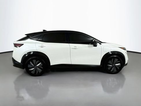 Used 2023 Nissan Ariya AWD/4WD image 8