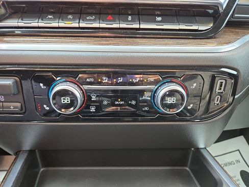 Used 2022 GMC Sierra 1500 Elevation AWD/4WD image 26