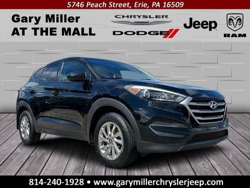 Used 2017 Hyundai Tucson SE image 1