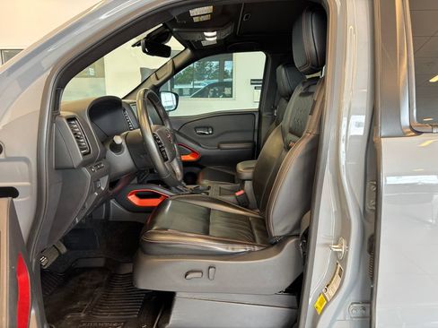 Used 2023 Nissan Frontier PRO-4X w/ Pro-4X Premium Package AWD/4WD image 15