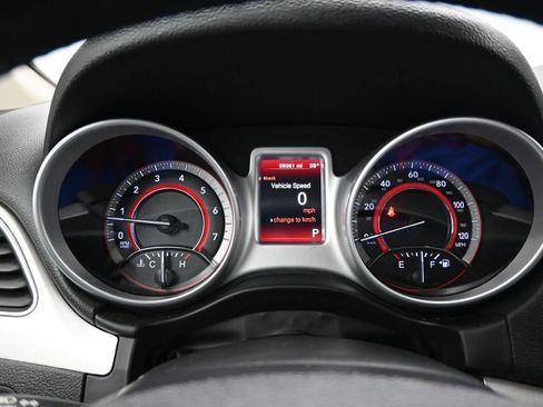 Used 2020 Dodge Journey SE w/ SE Popular Equipment Group image 19