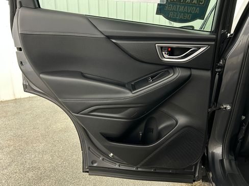 Used 2020 Subaru Forester Premium AWD/4WD image 27
