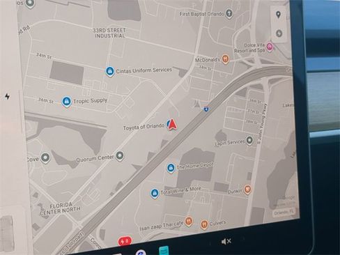 Used 2024 Tesla Model Y Long Range image 22