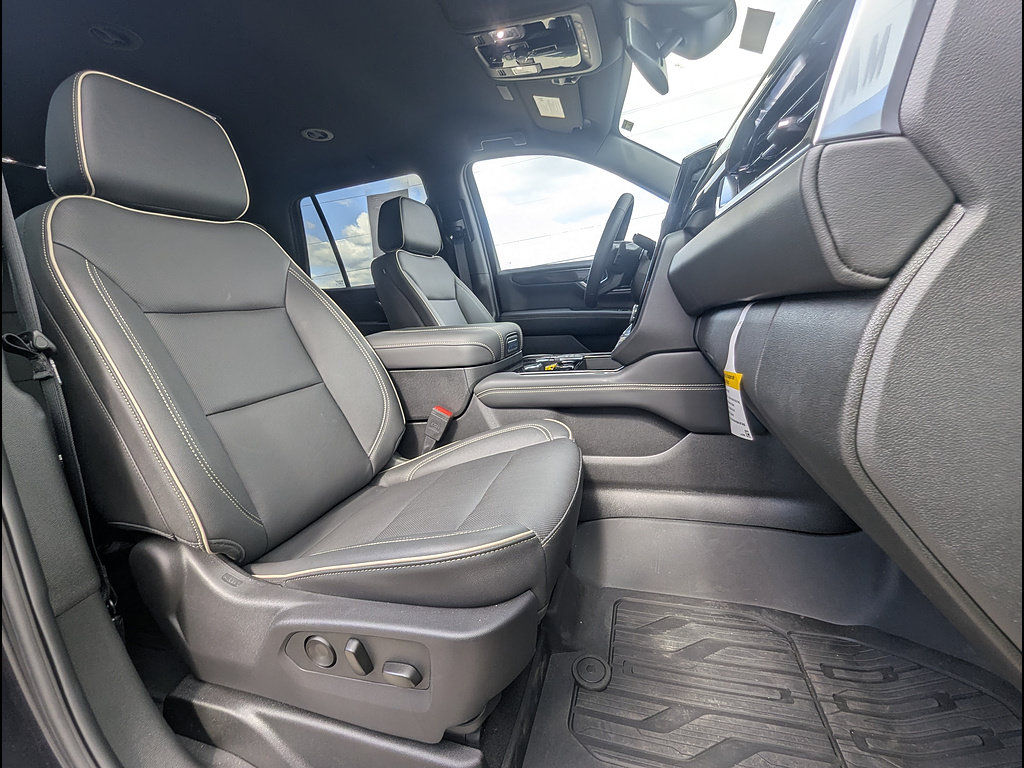 New 2026 GMC Yukon Elevation AWD/4WD image 15