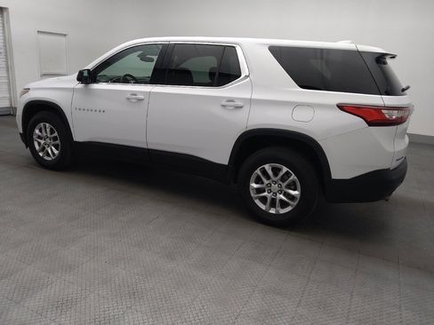 Used 2020 Chevrolet Traverse LS image 3