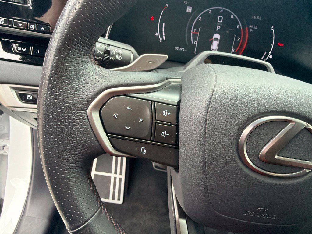 Used 2024 Lexus RX 350 F Sport w/ Convenience Package AWD/4WD image 18