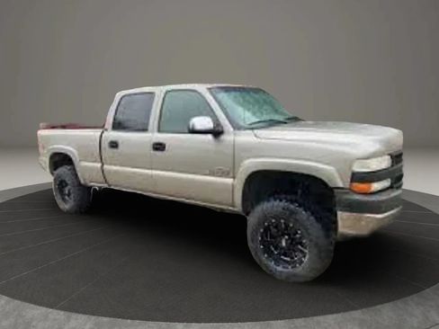 Used 2002 Chevrolet Silverado 2500 4x4 Crew Cab image 1