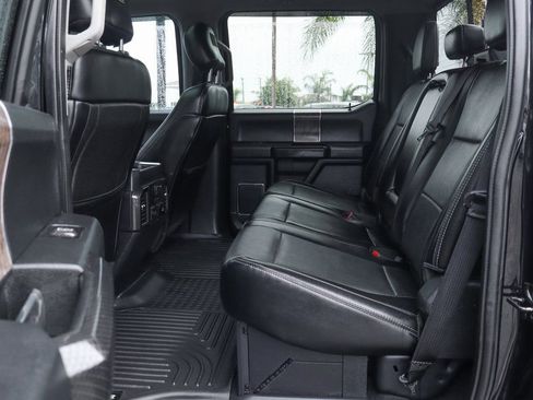 Used 2018 Ford F250 Lariat w/ Lariat Ultimate Package AWD/4WD image 48