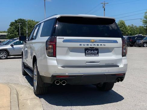 Used 2024 Chevrolet Suburban Premier w/ Advanced Technology Package AWD/4WD image 5