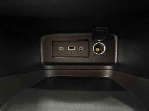 Used 2020 Chevrolet Equinox LT AWD/4WD image 19