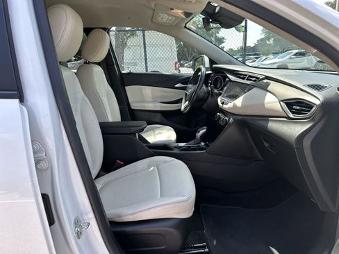 Used 2023 Buick Encore GX Select w/ Safety Package II FWD image 9