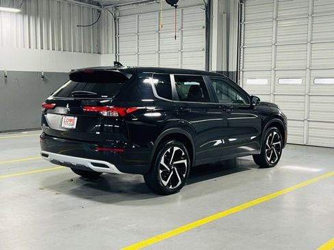 Used 2024 Mitsubishi Outlander SE image 20