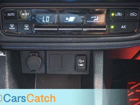 Used 2019 Toyota Corolla SE FWD image 26