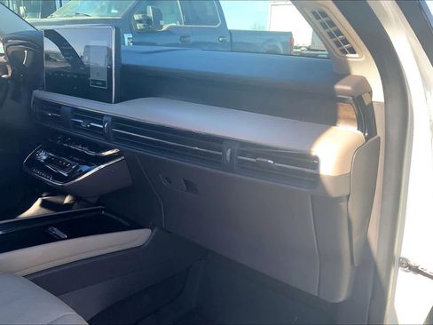 Used 2024 Lincoln Corsair Grand Touring w/ Equipment Group 301A image 43