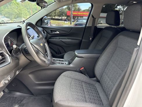 Used 2022 Chevrolet Equinox LT FWD image 9