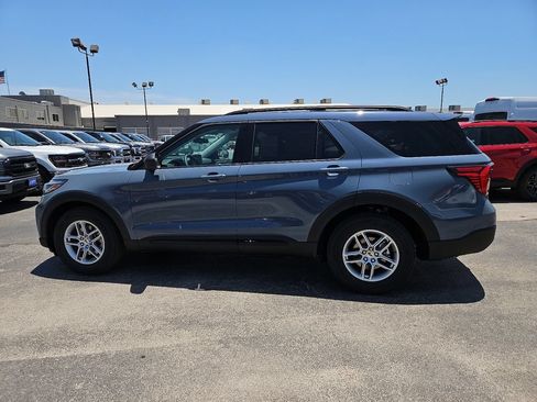 New 2026 Ford Explorer Active w/ Active Comfort Package RWD image 7