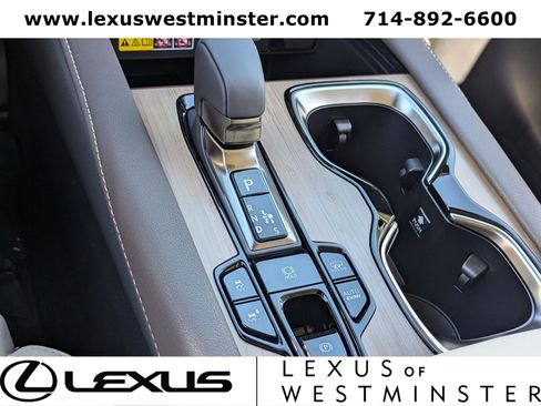 New 2026 Lexus RX 450h AWD image 14