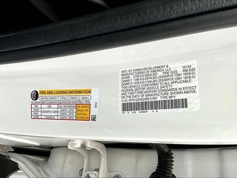 Used 2025 Honda Pilot EX-L image 16