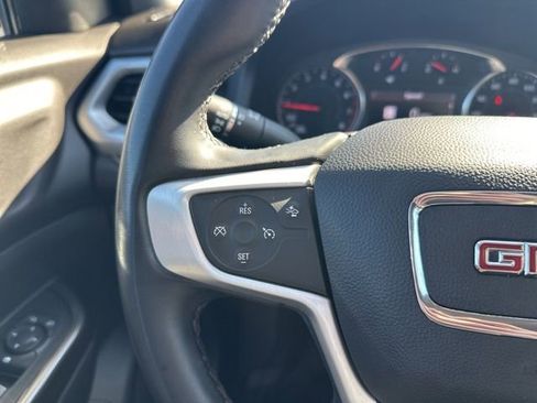 Used 2023 GMC Acadia SLT image 22