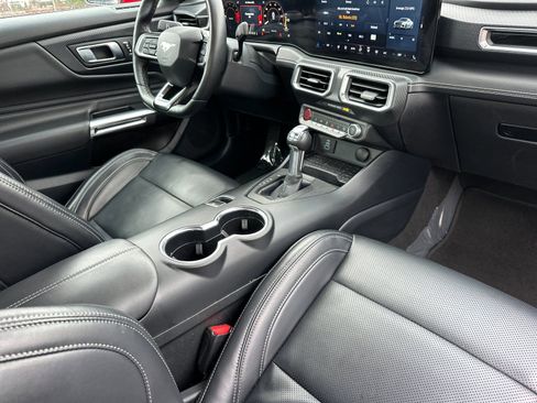 Used 2024 Ford Mustang Premium image 14