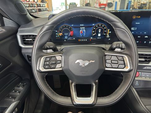 Used 2025 Ford Mustang GT Premium image 16