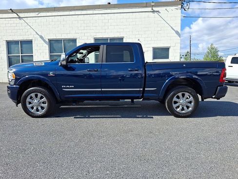 Used 2024 RAM 3500 Limited AWD/4WD image 8