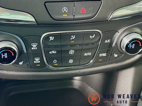 Used 2022 Chevrolet Equinox LT image 21