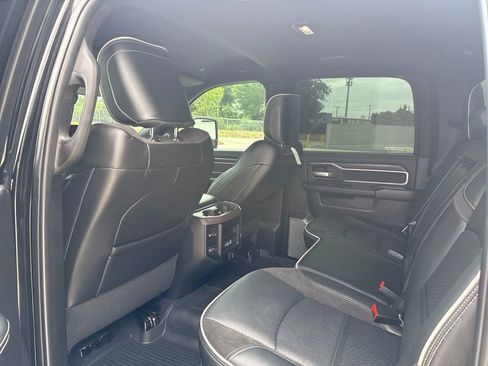 Used 2025 RAM 3500 Laramie AWD/4WD image 12