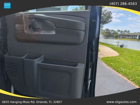 Used 2003 GMC Savana 3500 RWD image 23