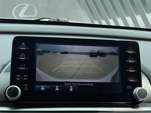 Used 2018 Honda Accord Sport image 18
