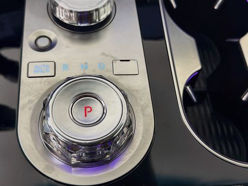 Used 2025 Genesis GV80 2.5T Standard AWD/4WD image 24